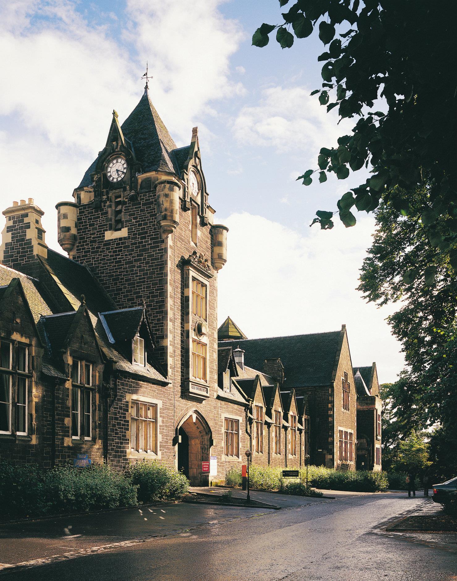 Stirling Highland Hotel- Part Of The Cairn Collection Exterior foto